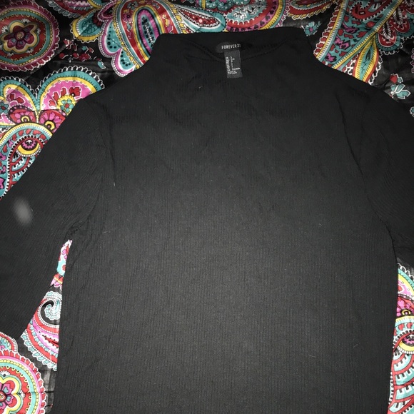 Forever 21 Turtleneck Crop Top - Picture 1 of 1